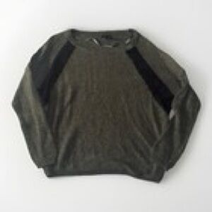 DNKY Jeans Women’s Green and Black Crewneck Sweater